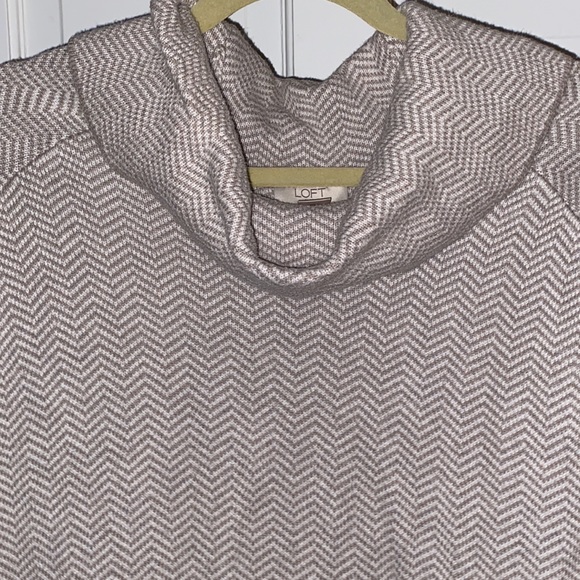 Cute Loft poncho! - Picture 3 of 3